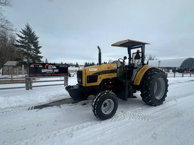 2005 Challenger MT465B Tracteur — photo 2