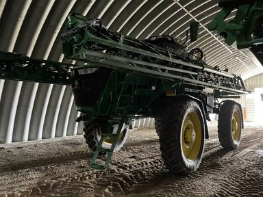2023 John Deere 616R Arroseur - Automoteur — photo 2