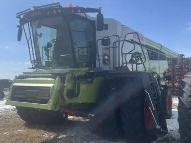 2022 CLAAS LEXION 8700 Batteuse — photo 2