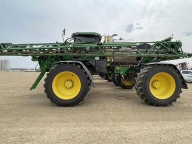 2024 John Deere 616R Arroseur - Automoteur — photo 2