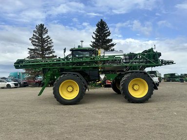 2025 John Deere 616R Arroseur - Automoteur — photo 2