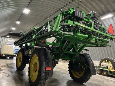 2024 John Deere 616R Arroseur - Automoteur — photo 2