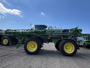 2024 John Deere 616R Arroseur - Automoteur — photo 2