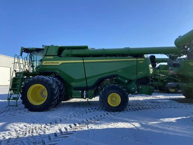 2023 John Deere X9 1000 Batteuse — photo 2