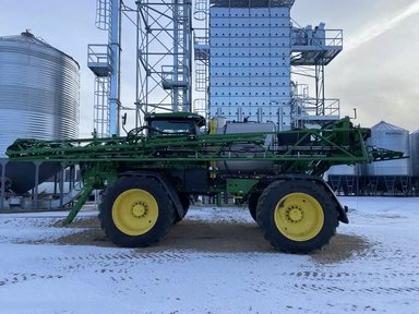 2024 John Deere 616R Arroseur - Automoteur — photo 2