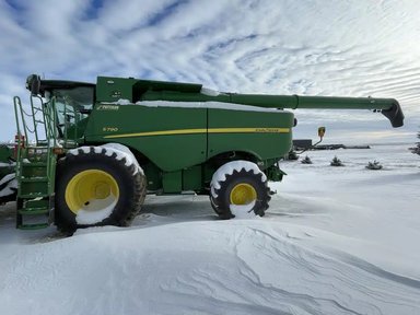 2022 John Deere S790 Batteuse — photo 2