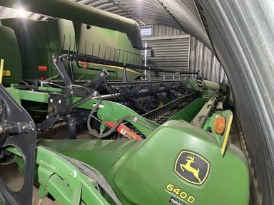 2015 John Deere 640D Nez - Toile/Tapis — photo 2