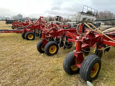 2013 Bourgault 3320-SIZE-UNSPECIFIED Semoir à air — photo 2