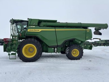 2022 John Deere X9 1100 Batteuse — photo 2
