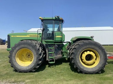2004 John Deere 9320 Tracteur — photo 2