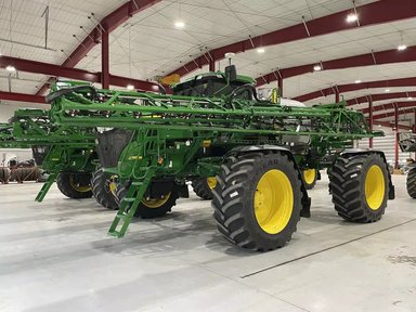 2025 John Deere 616R Arroseur - Automoteur — photo 2
