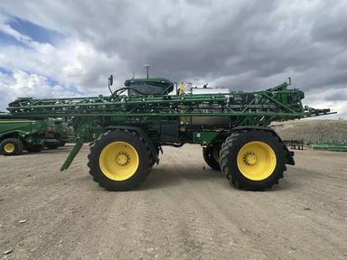 2025 John Deere 616R Arroseur - Automoteur — photo 2