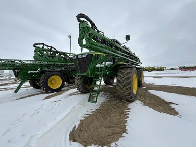 2025 John Deere 616R Arroseur - Automoteur — photo 2