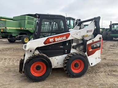 2025 Bobcat S76 chargeuse à direction à glissement — photo 2