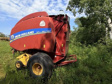 2015 New Holland ROLL-BELT 560 Presse à Balle Ronde — photo 2