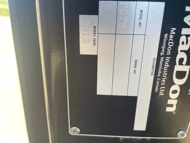 2018 MacDon FD75 — photo 2