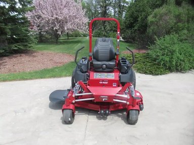2026 Ferris ISX 3300 Tondeuse à rayon de braquage zéro — photo 2