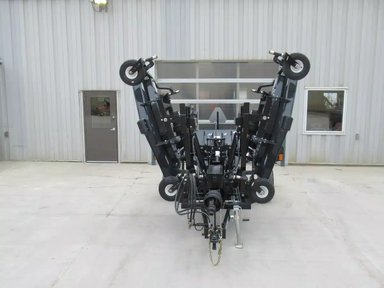 2026 Farm King TRX16 Tondeuse de finition — photo 2