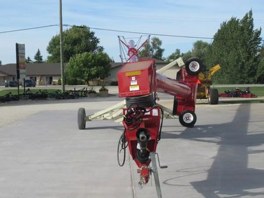2021 Farm King 1370 Vis à grain — photo 2