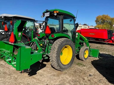 2022 John Deere 4052R Tracteur — photo 2