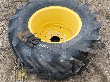 405/70R20 Pneus et roues — photo 2