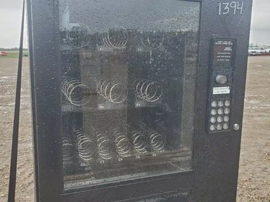 CS12 Vending Machine — photo 2