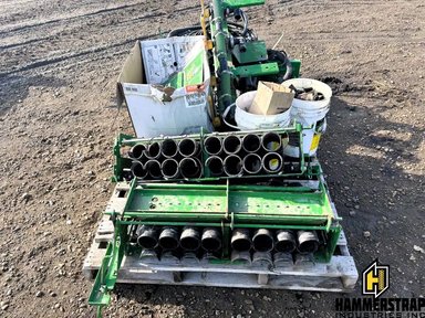 John Deere C850 Seeder Air Cart Parts Lot pièces - neuves et usagées — photo 2