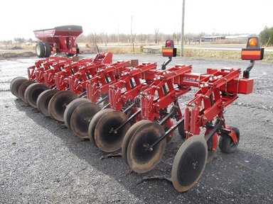 Case IH 2220 cultivateur - en rang — photo 2