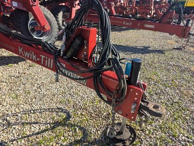 2023 Norwood KWIK-TILL HSD2500 Disque Rotatif à Grande Vitesse — photo 2