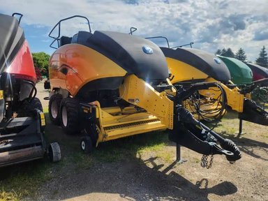 2024 New Holland BIG BALER 330R PLUS Presse à Balle Carrée/Large — photo 2