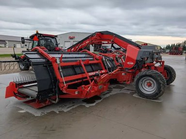2017 Kuhn MM 902 Regroupeur d'andains — photo 2