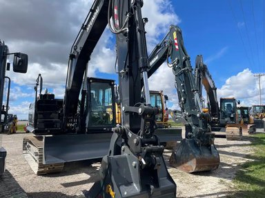 2025 Hyundai Ind HX140A L Excavatrice — photo 2