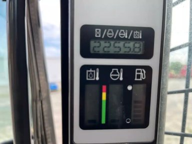 2017 New Holland C238 Chargeur sur chenilles — photo 2