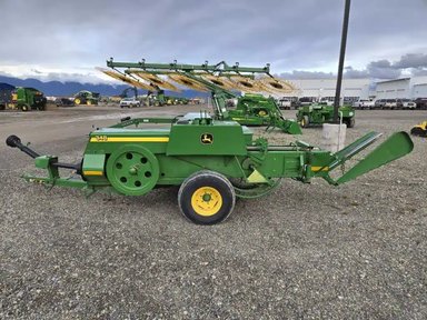 2019 John Deere 348 presse à balle carrée - petite — photo 2
