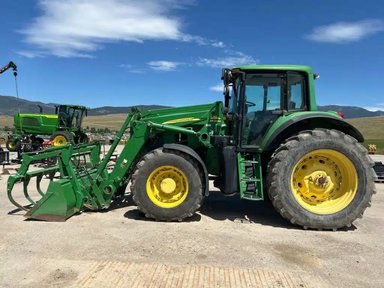 2010 John Deere 7430 Tracteur — photo 2
