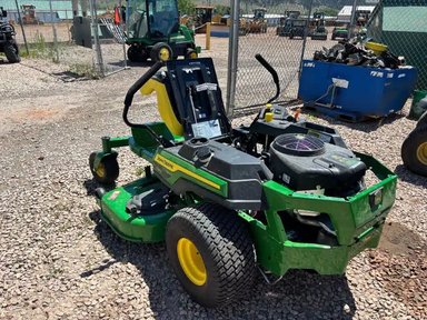 2026 John Deere Z325E Tondeuse à rayon de braquage zéro — photo 2