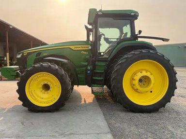 2025 John Deere 8R 340 Tracteur — photo 2