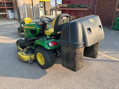 2021 John Deere X758 Tracteur à pelouse — photo 2