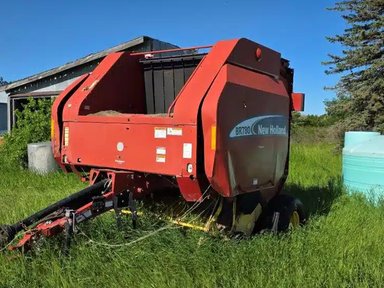 2005 New Holland BR780 Presse à Balle Ronde — photo 2