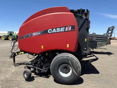 2018 Case IH RB565 Presse à Balle Ronde — photo 2
