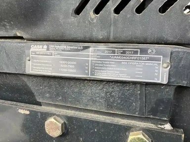 2017 Case IH MAGNUM 340 Tracteur — photo 2