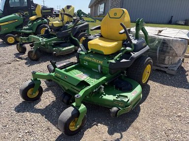 2025 John Deere Z730M Tondeuse à rayon de braquage zéro — photo 2