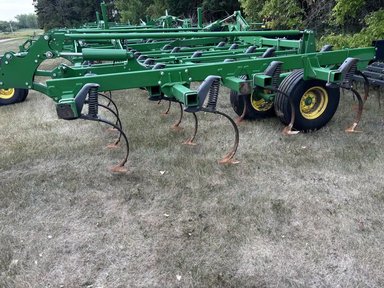 2018 John Deere 2230FH Cultivateur — photo 2
