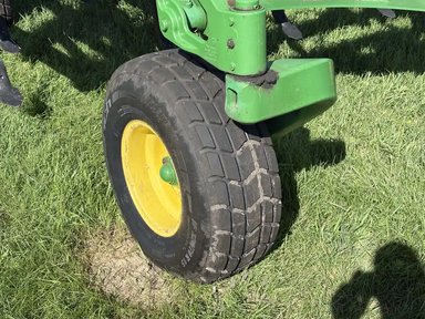 2017 John Deere 2410 Cultivateur Sous-soleur — photo 2