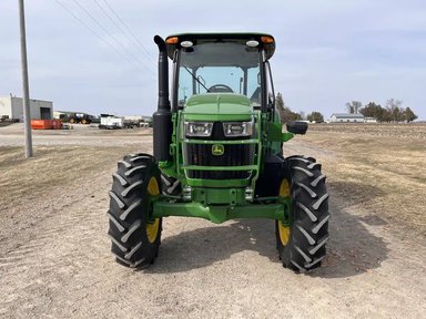2025 John Deere 5090E Tracteur — photo 2