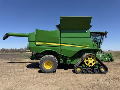 2023 John Deere S780 Batteuse — photo 2