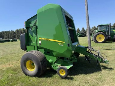 2021 John Deere 560M Presse à Balle Ronde — photo 2