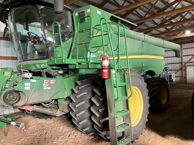 2019 John Deere S780 Batteuse — photo 2