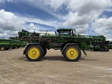 2024 John Deere 616R Arroseur - Automoteur — photo 2