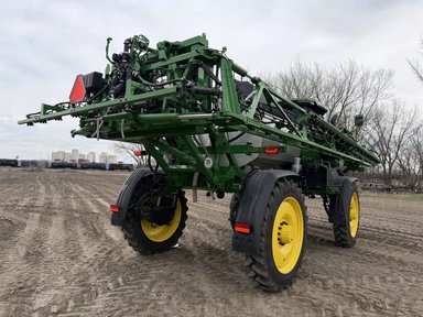 2025 John Deere 412R Arroseur - Automoteur — photo 2